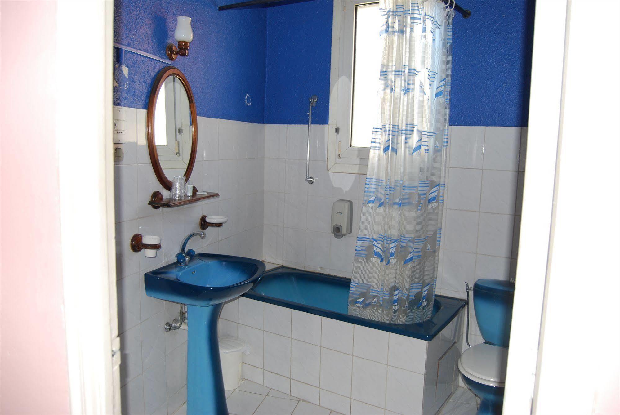 ניס Hotel Azur מראה חיצוני תמונה