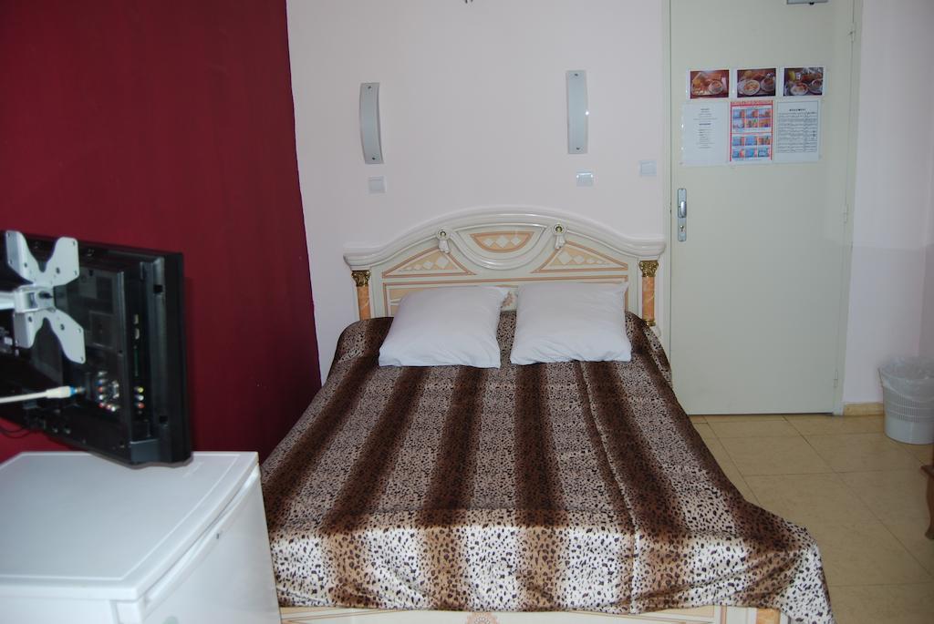 ניס Hotel Azur מראה חיצוני תמונה