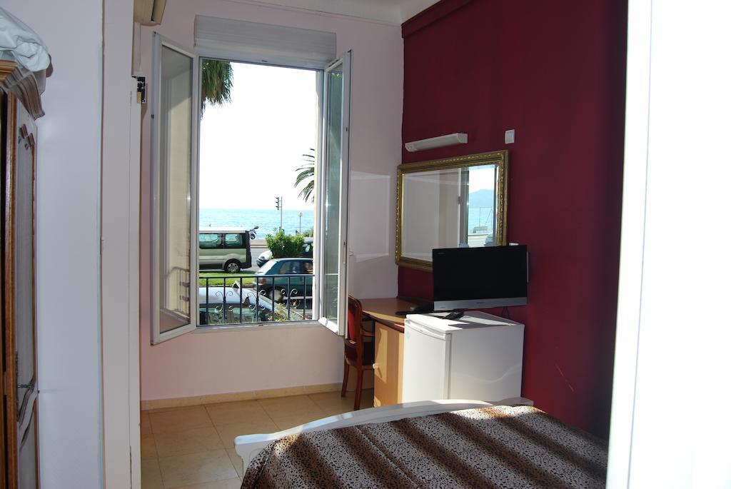 ניס Hotel Azur מראה חיצוני תמונה